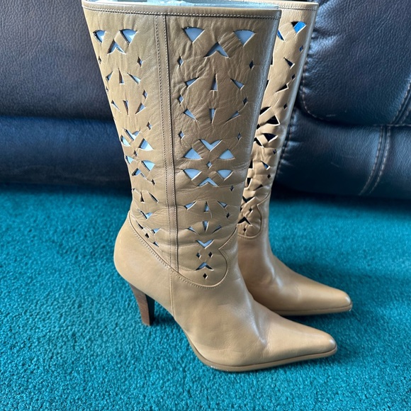 Mia Women’s boots - Picture 2 of 4